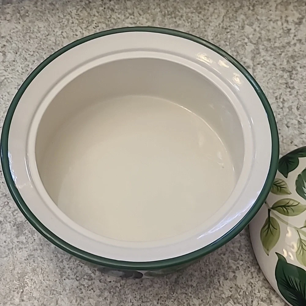 Sakura Fruit Pattern Ceramic Casserole Dish